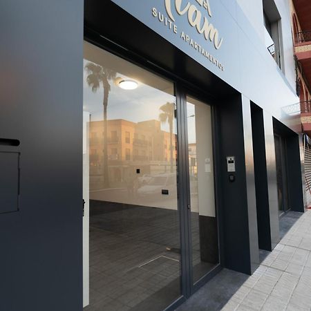 Riam Suites Apartamentos لوس بالاسيوس ي فيلافرانكه المظهر الخارجي الصورة